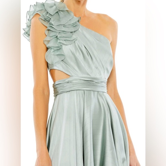 Mac Duggal High Low Dress in Soft Green - Picture 3 of 7